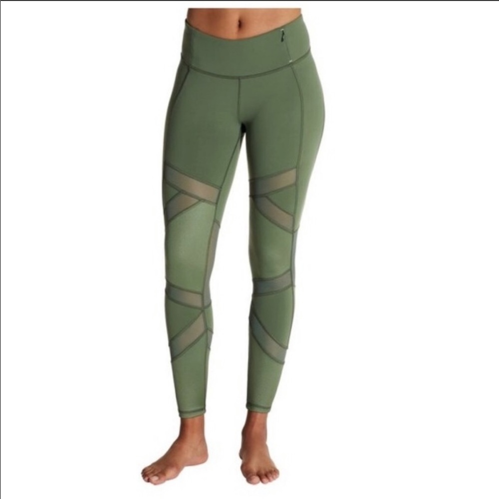 CALIA by Carrie Underwood leggings
